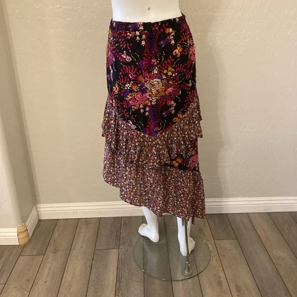 Anna Sui Silk MIDI Length Asymmetrical Floral Skirt Size 6 - Picture 8 of 12